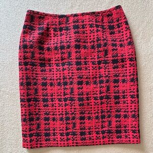 Tahari Red and Black Patterned Mini Skirt